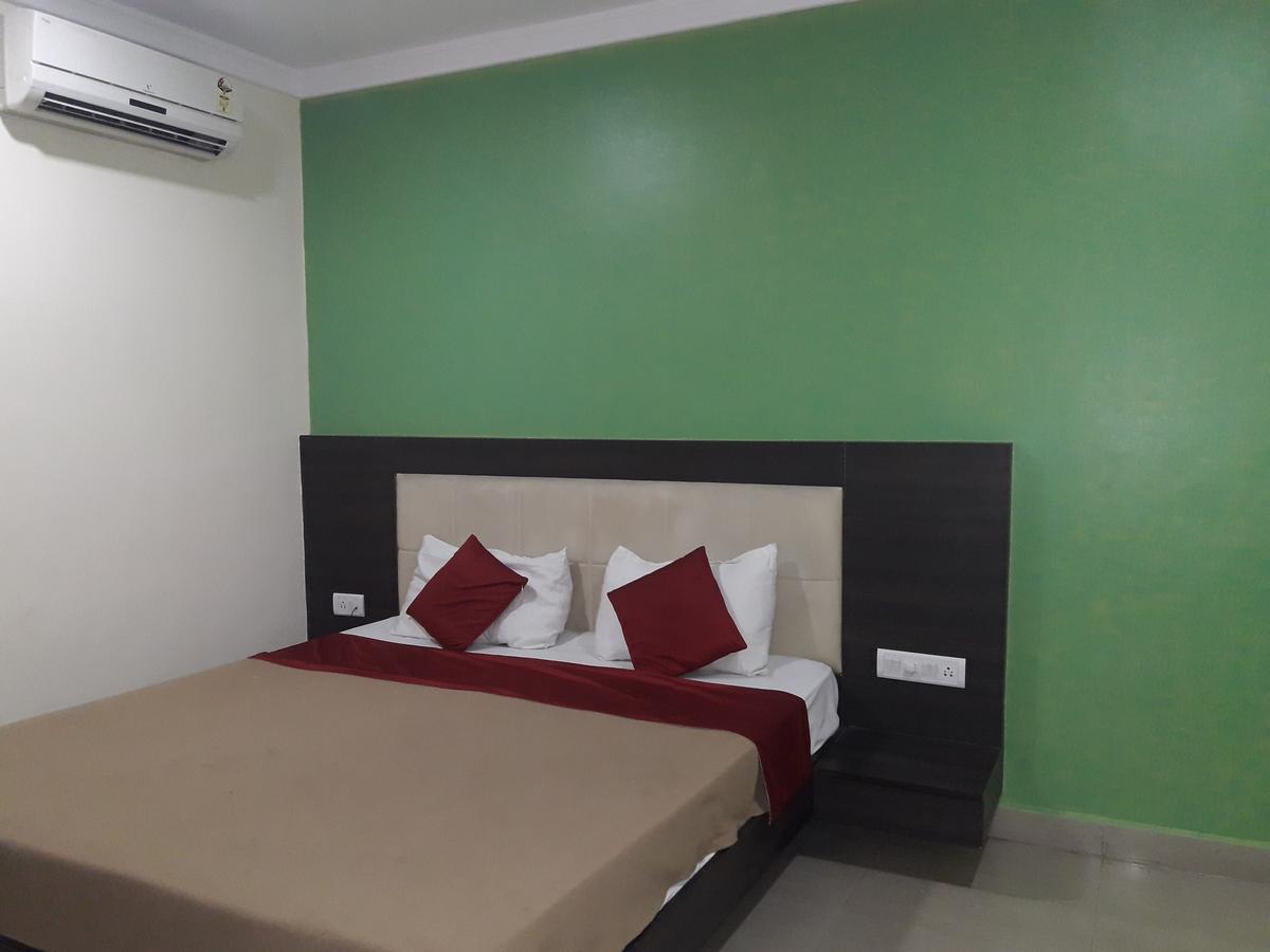 Vijaya Lakshmi Residency Hotel Bangalore Exterior photo